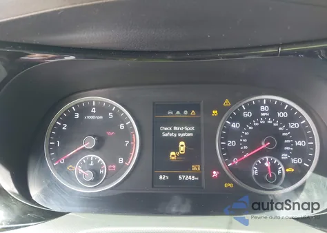 2022 Kia K5 Lxs из США, поврежденный, VIN 5XXG14J22NG156680